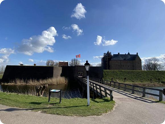 Herdenking Hugo de Groot in 2021 als stap richting erkenning Rechten van Toekomstige Generaties?